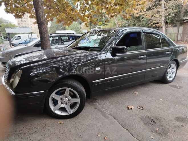 Mercedes E 240 1998, 263,586 km - 2.4 л - Mingəçevir