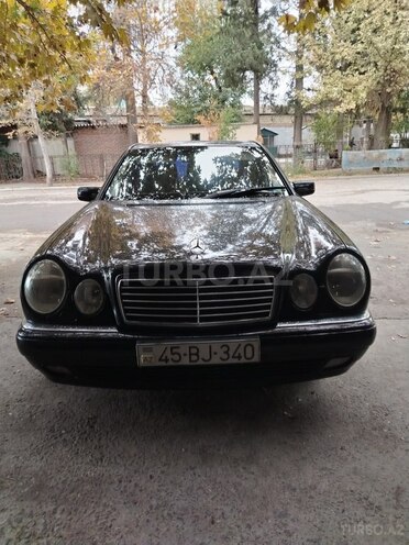 Mercedes E 240 1998, 263,586 km - 2.4 л - Mingəçevir