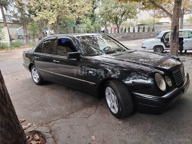Mercedes E 240 1998, 263,586 km - 2.4 л - Mingəçevir
