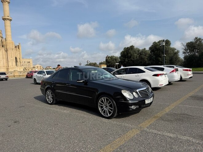Mercedes E 220 2006, 267,000 km - 2.2 l - Bakı