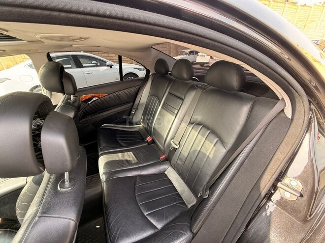 Mercedes E 220 2006, 267,000 km - 2.2 l - Bakı