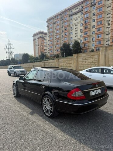 Mercedes E 220 2006, 267,000 km - 2.2 l - Bakı