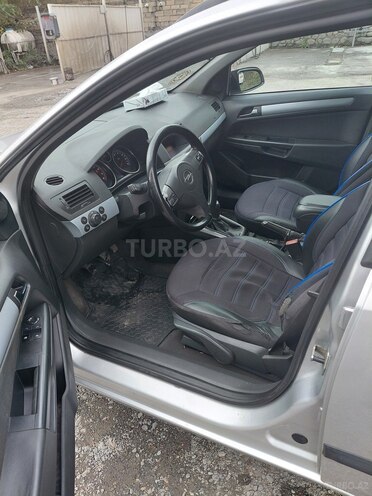 Opel Astra 2006, 326,725 km - 1.4 l - Qəbələ