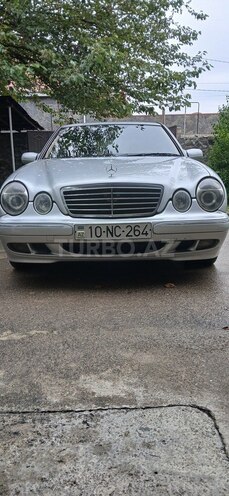 Mercedes E 220 2000, 650,000 km - 2.2 l - Şəki
