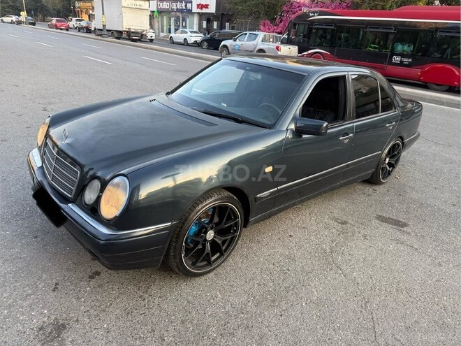 Mercedes E 230 1997, 391,000 km - 2.3 l - Bakı
