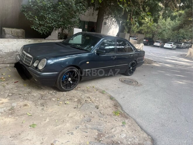 Mercedes E 230 1997, 391,000 km - 2.3 l - Bakı