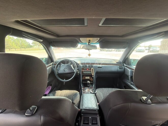Mercedes E 230 1995, 416,000 km - 2.3 l - Şirvan