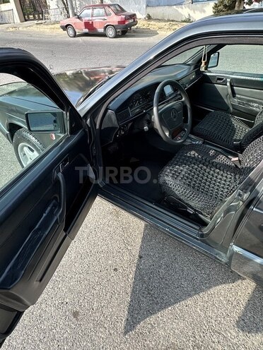 Mercedes 190 1992, 272,480 km - 2.0 л - Bakı