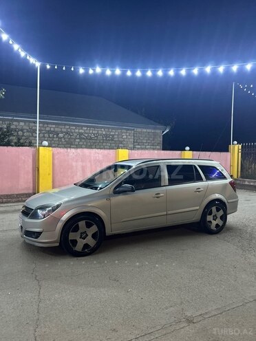 Opel Astra 2006, 490,000 km - 1.7 л - Tovuz