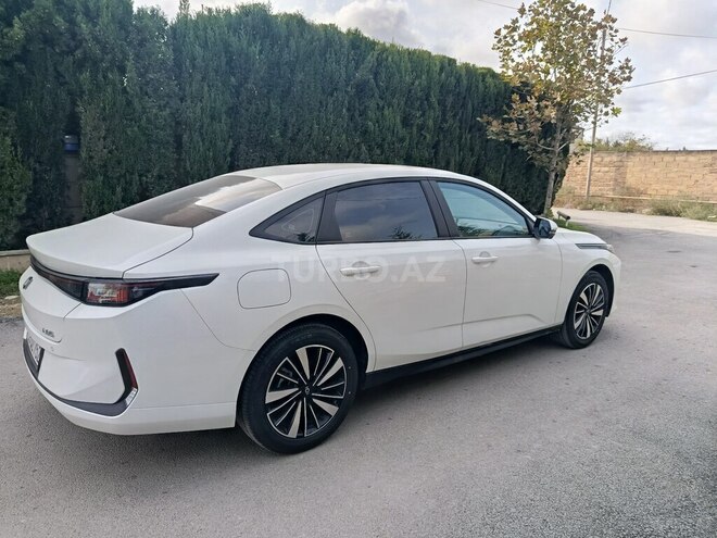 Changan Qiyuan A05 2025, 4,796 km - 1.5 л - Bakı
