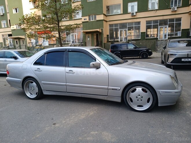 Mercedes E 280 2000, 320,000 km - 2.8 l - Bakı