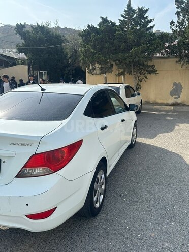 Hyundai Accent 2011, 280,000 km - 1.4 l - Bakı