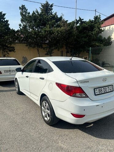 Hyundai Accent 2011, 280,000 km - 1.4 l - Bakı