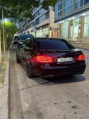 Mercedes E 220 2014, 223,500 km - 2.1 л - Bakı