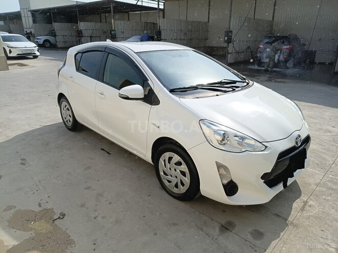 Toyota Aqua 2016, 226,000 km - 1.5 л - Bakı