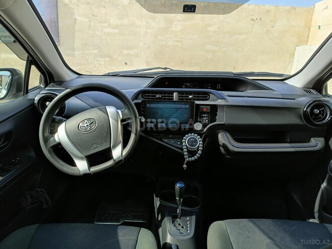 Toyota Aqua 2016, 226,000 km - 1.5 л - Bakı