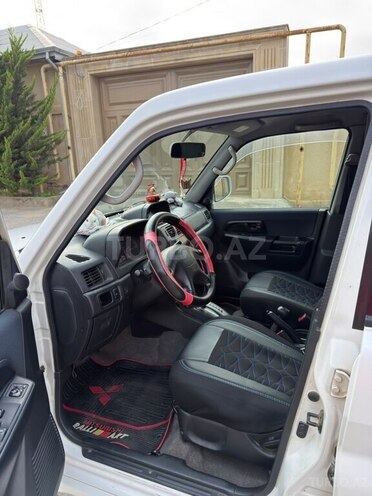 Mitsubishi Pajero io 2000, 250,000 km - 1.8 л - Bakı