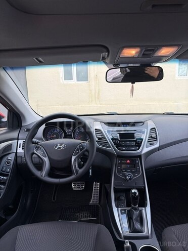 Hyundai Elantra 2015, 165,000 km - 1.8 l - Bakı