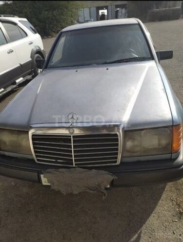 Mercedes 190 1987, 220,000 km - 2.6 l - Gəncə