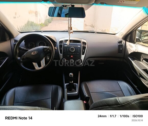 Kia  2010, 258,730 km - 1.6 l - Sumqayıt