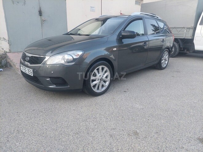 Kia  2010, 258,730 km - 1.6 l - Sumqayıt