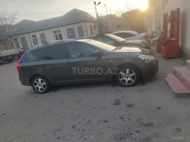 Kia  2010, 258,730 km - 1.6 l - Sumqayıt