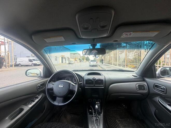 Nissan Sunny 2011, 239,000 km - 1.6 l - Bakı