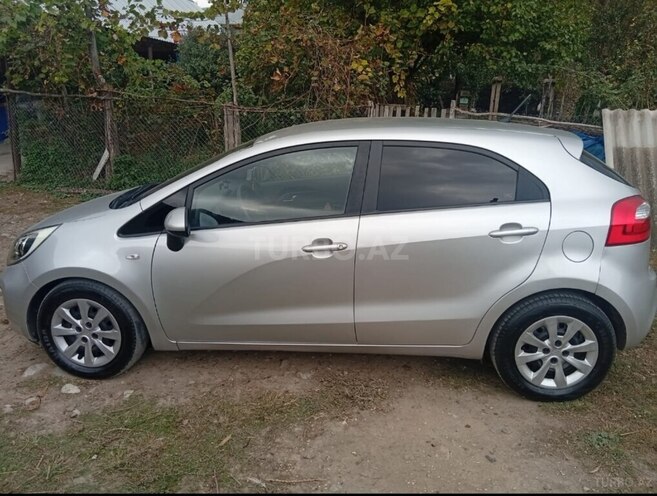 Kia Rio 2011, 374,236 km - 1.1 l - Oğuz