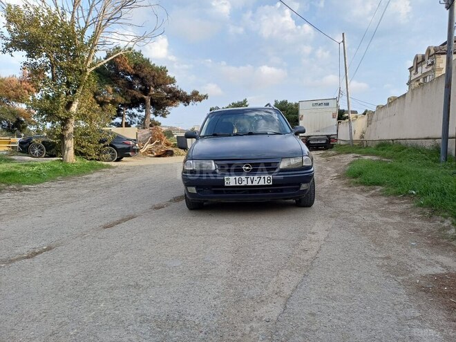 Opel Astra 1996, 284,000 km - 1.6 l - Bakı