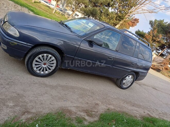 Opel Astra 1996, 284,000 km - 1.6 l - Bakı