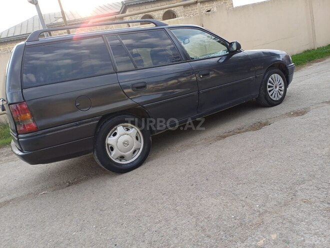 Opel Astra 1996, 284,000 km - 1.6 l - Bakı