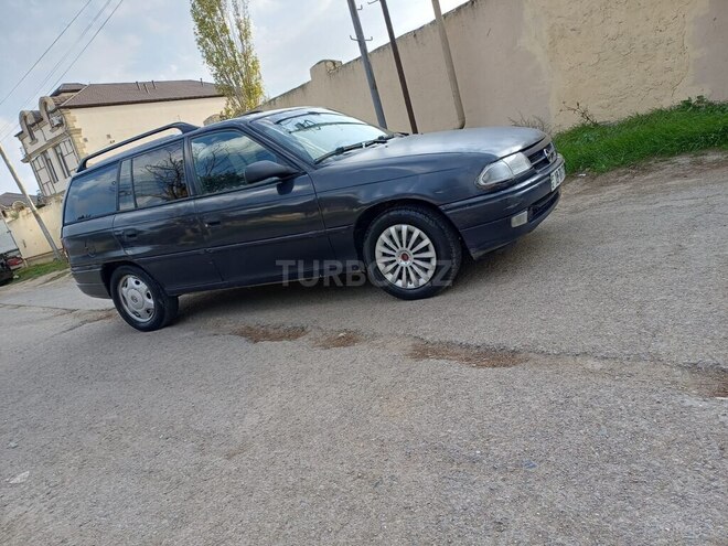 Opel Astra 1996, 284,000 km - 1.6 l - Bakı