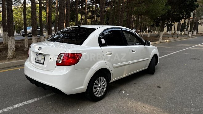 Kia Rio 2011, 259,140 km - 1.4 l - Sumqayıt