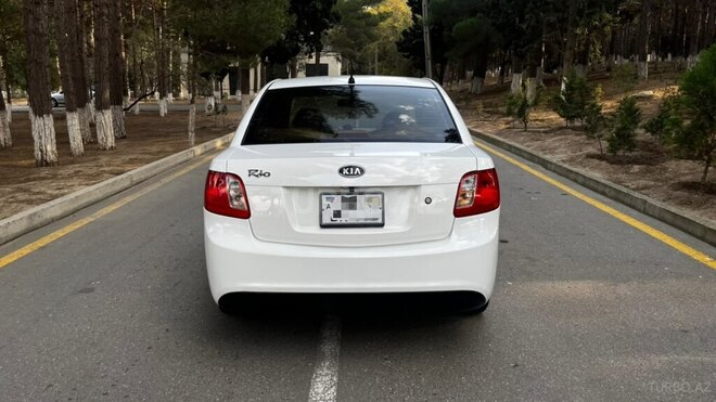 Kia Rio 2011, 259,140 km - 1.4 l - Sumqayıt