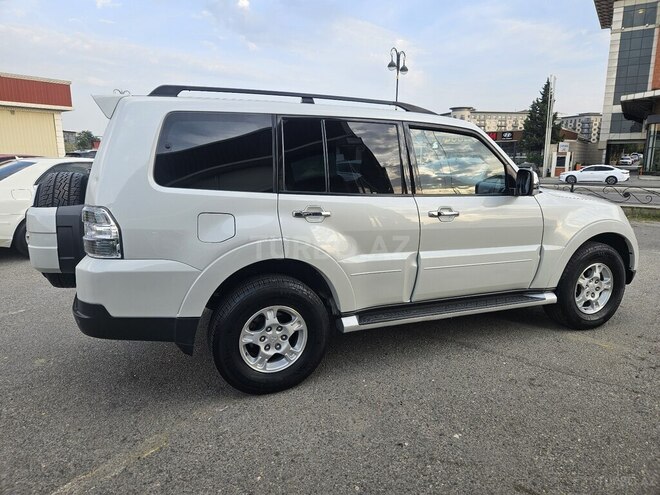 Mitsubishi Pajero 2007, 203,448 km - 3.0 л - Bakı