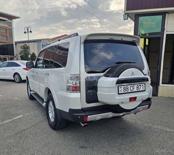 Mitsubishi Pajero 2007, 203,448 km - 3.0 л - Bakı