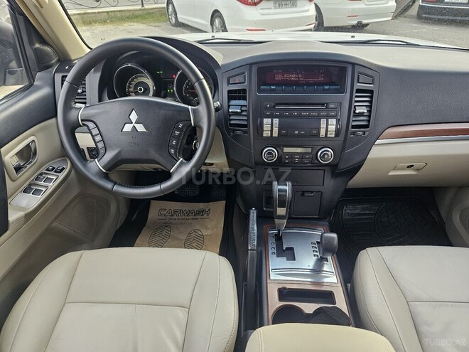 Mitsubishi Pajero 2007, 203,448 km - 3.0 л - Bakı