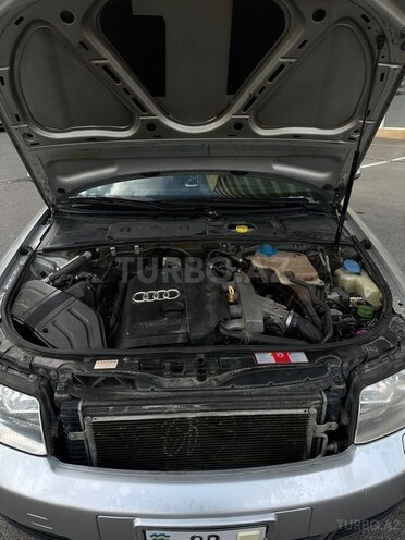 Audi A4 2002, 358,884 km - 1.8 л - Bakı