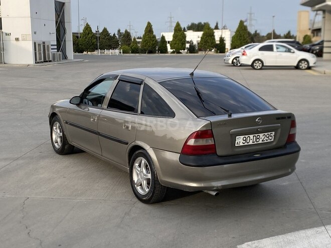 Opel Vectra 1997, 278,000 km - 1.8 l - Sumqayıt