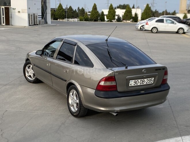 Opel Vectra 1997, 278,000 km - 1.8 l - Sumqayıt