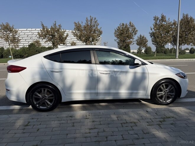 Hyundai Elantra 2016, 100,300 km - 2.0 l - Bakı