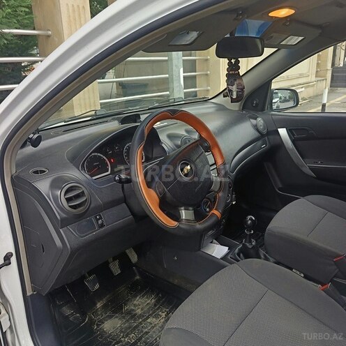 Chevrolet Aveo 2011, 267,000 km - 1.4 л - Quba