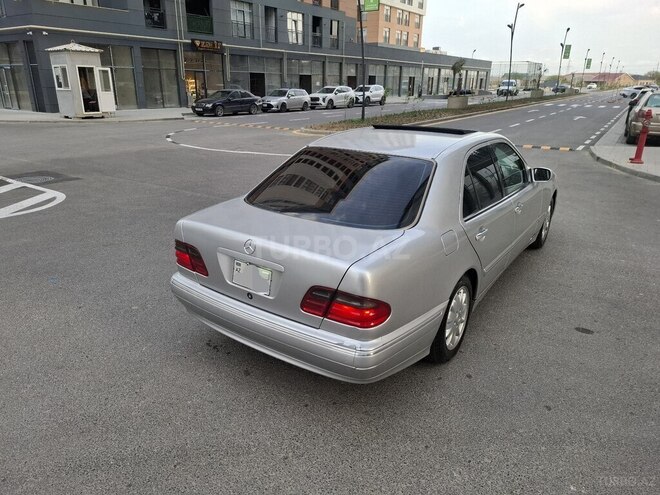 Mercedes E 240 2000, 378,545 km - 2.4 л - Bakı