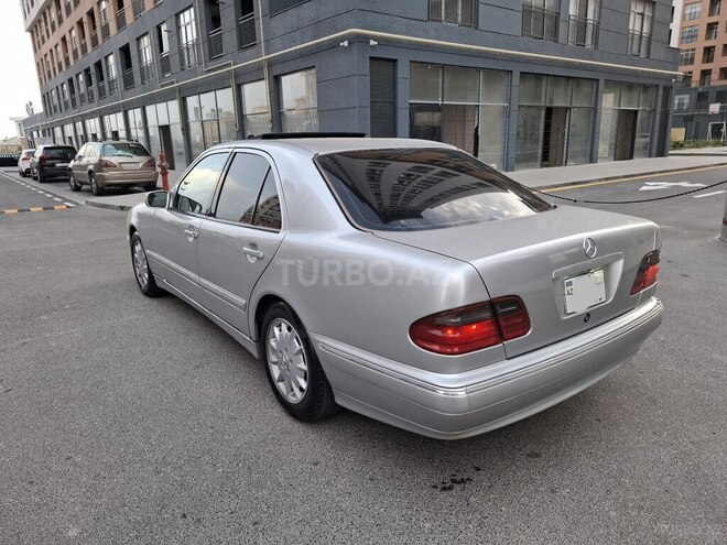 Mercedes E 240 2000, 378,545 km - 2.4 л - Bakı