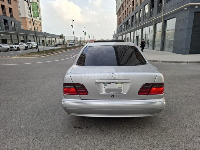 Mercedes E 240 2000, 378,545 km - 2.4 л - Bakı