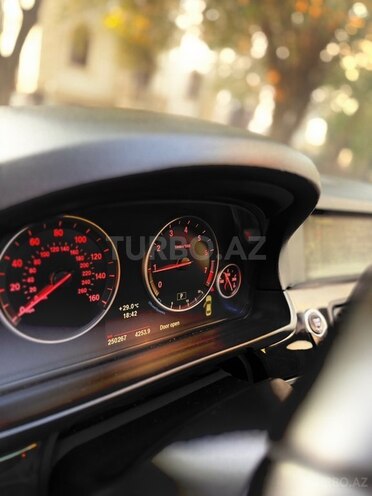 BMW 525 2013, 250,000 km - 2.0 l - Bakı