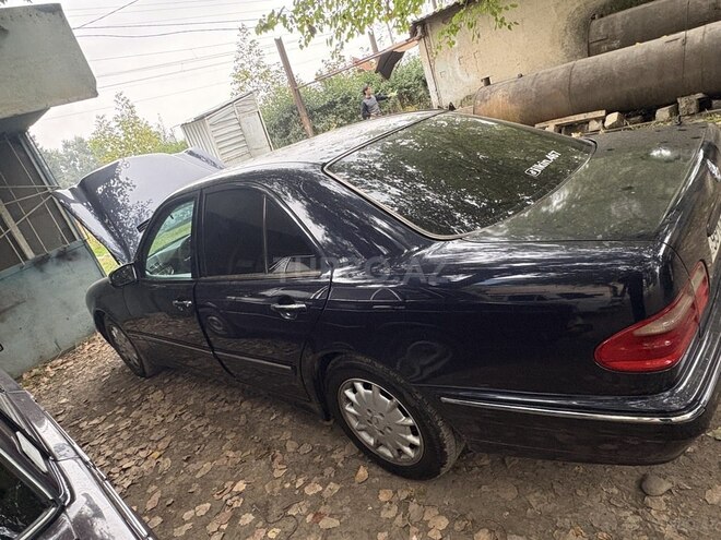 Mercedes E 200 2000, 263,869 km - 2.0 l - Tovuz