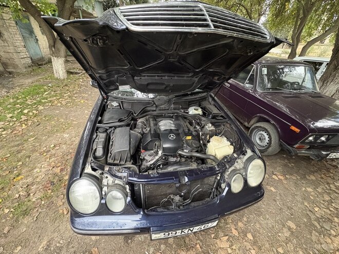 Mercedes E 200 2000, 263,869 km - 2.0 l - Tovuz