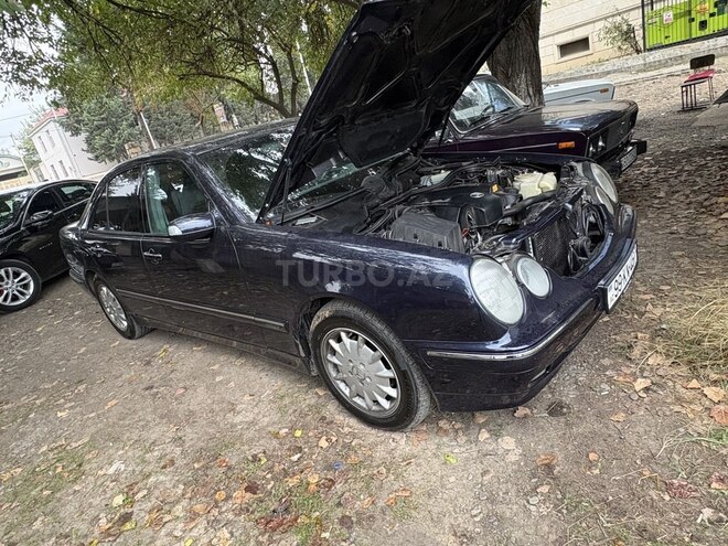 Mercedes E 200 2000, 263,869 km - 2.0 l - Tovuz
