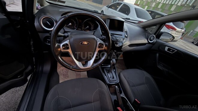 Ford Fiesta 2014, 251,000 km - 1.6 l - Bakı